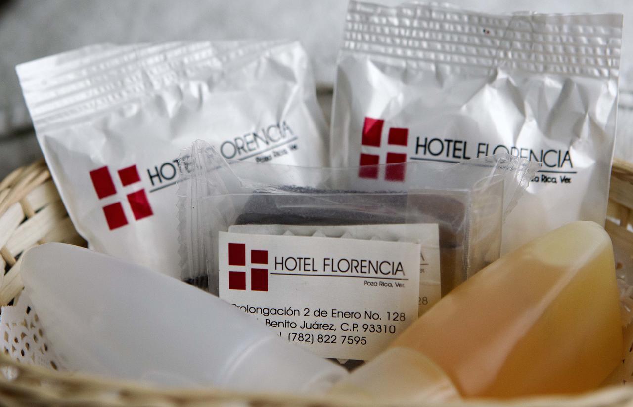 Hotel Florencia Poza Rica エクステリア 写真